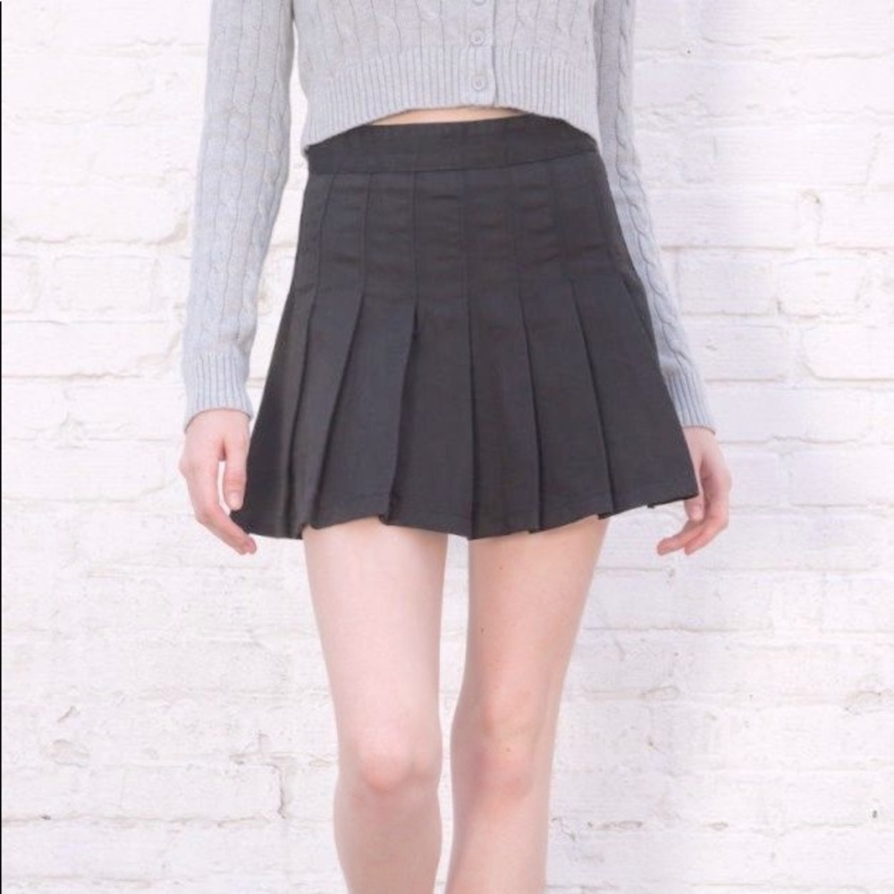 Brandy Melville Dana Skirt